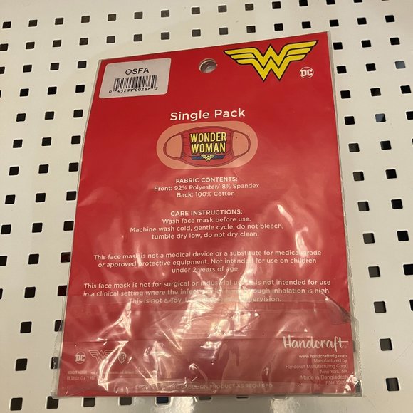 Wonder Woman Children's Face Mask - Picture 2 of 2